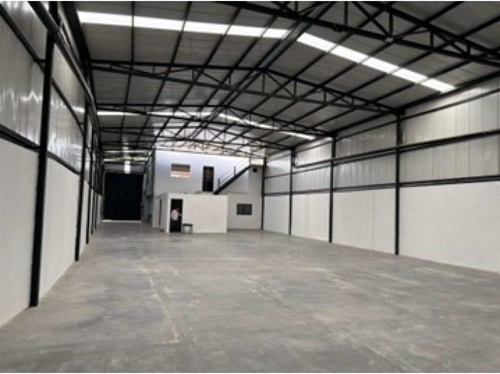 Bodega en arriendo Autopista medellin Bogota - 1