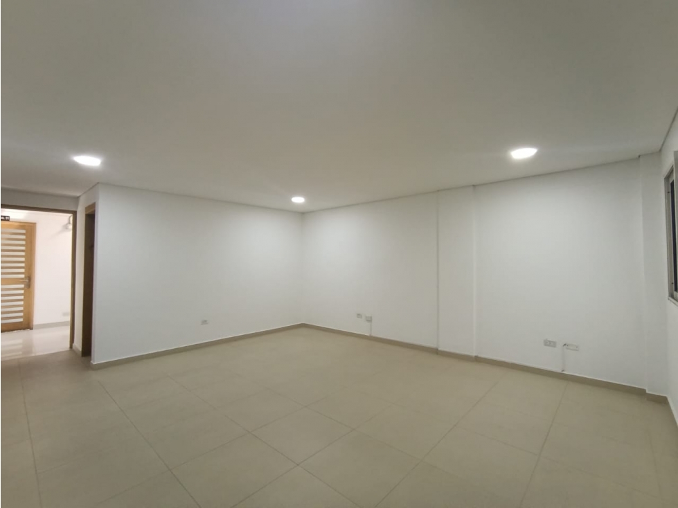 Oficina en Arriendo - 3