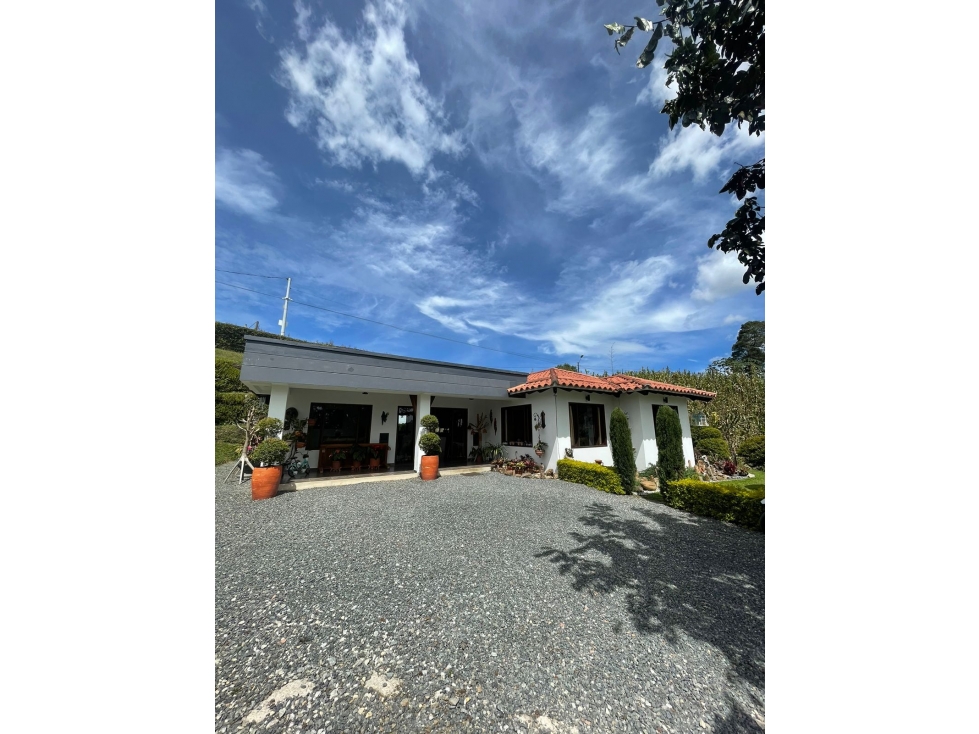 Casa campestre para venta en el Carmen de Viboral