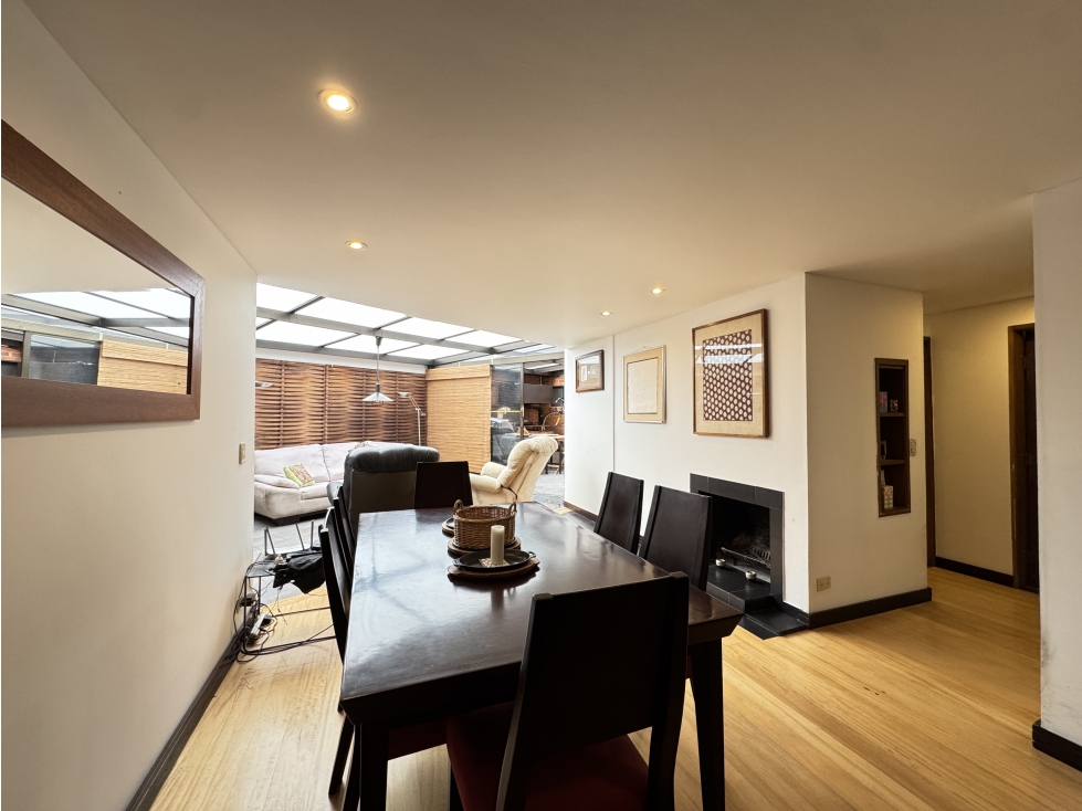 Apartamento interior con terraza en venta en Rosales — foto 5