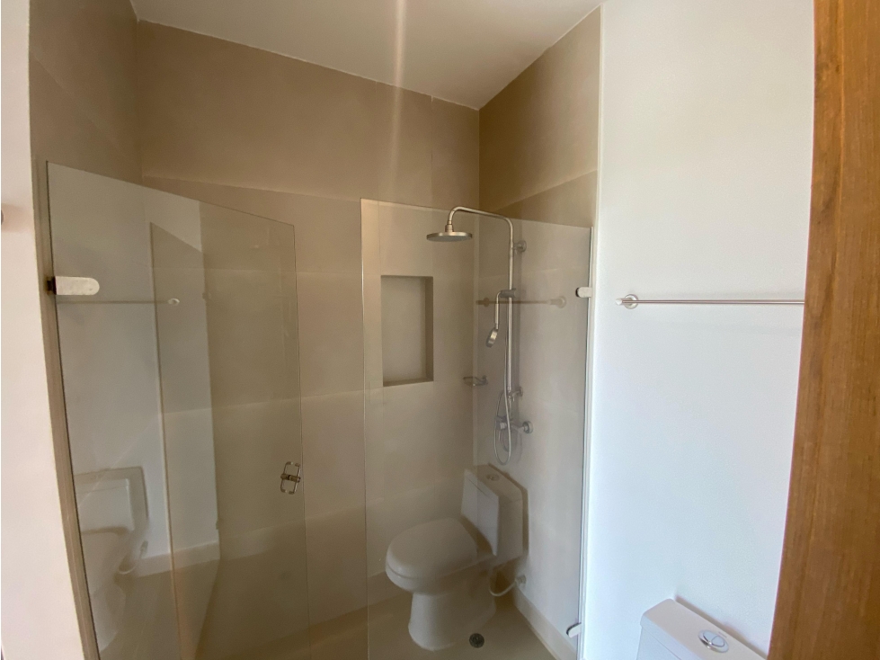 ARRIENDO APARTAMENTO PARA ESTRENAR EN BAIA KRISTAL - CARTAGENA — foto 6