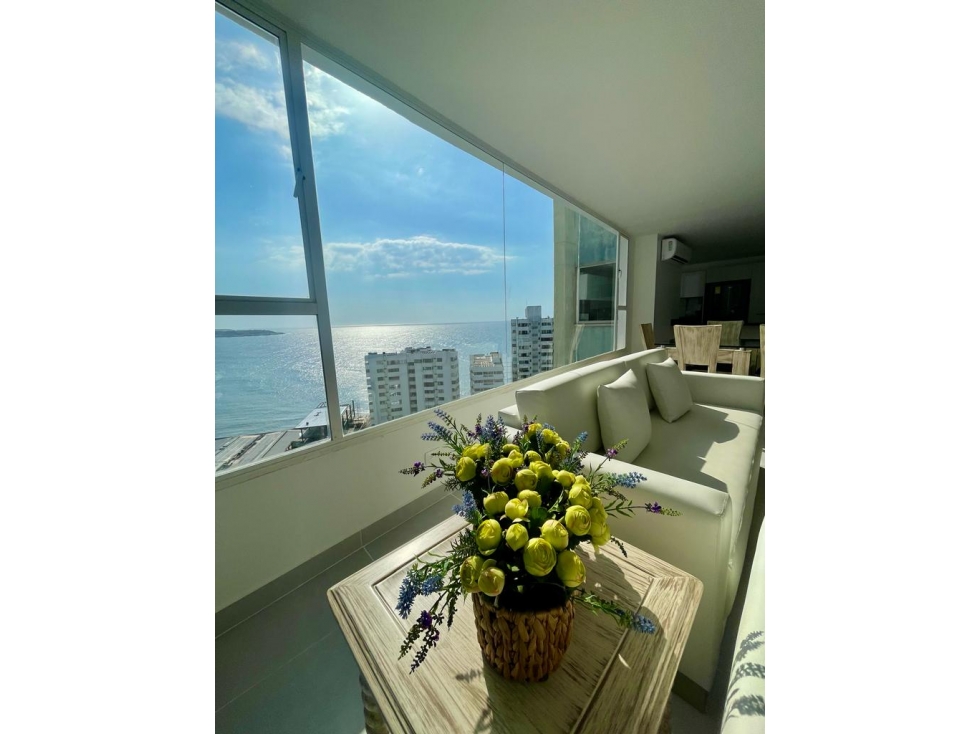 VENDO APARTAMENTO EN LAGUITO EDIFICIO MIXTO