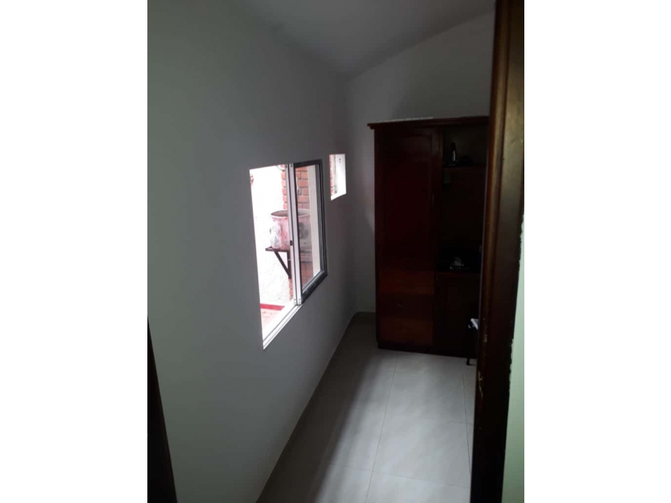 VENDO CASA EN MANGA 3 PISOS MAS MIRADOR — foto 4