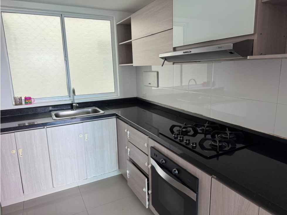 ARRIENDO APARTAMENTO EN CIELO MAR