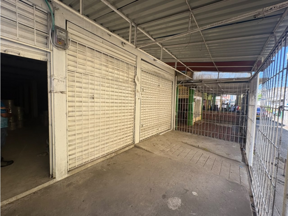 ARRIENDO BODEGA EN MARTINEZ MARTELO - BAZURTO - 2