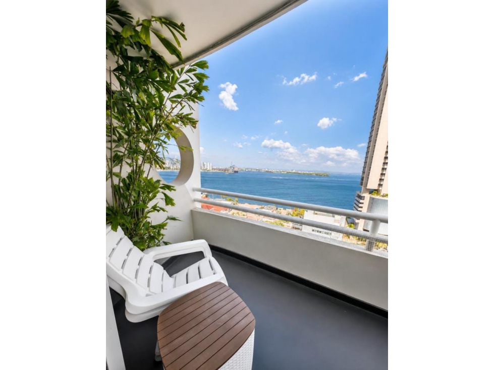 VENDO APARTAMENTO EN BOCAGRANDE CON VISTA A LA BAHIA