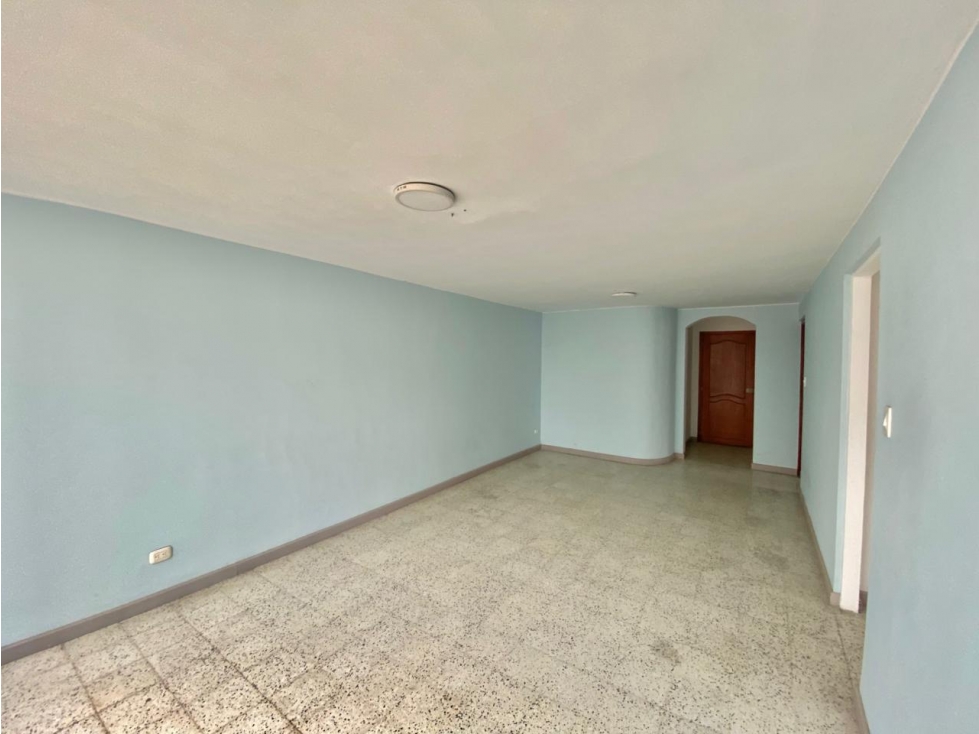 ARRIENDO APARTAMENTO BOCAGRANDE SIN AMOBLAR — foto 3
