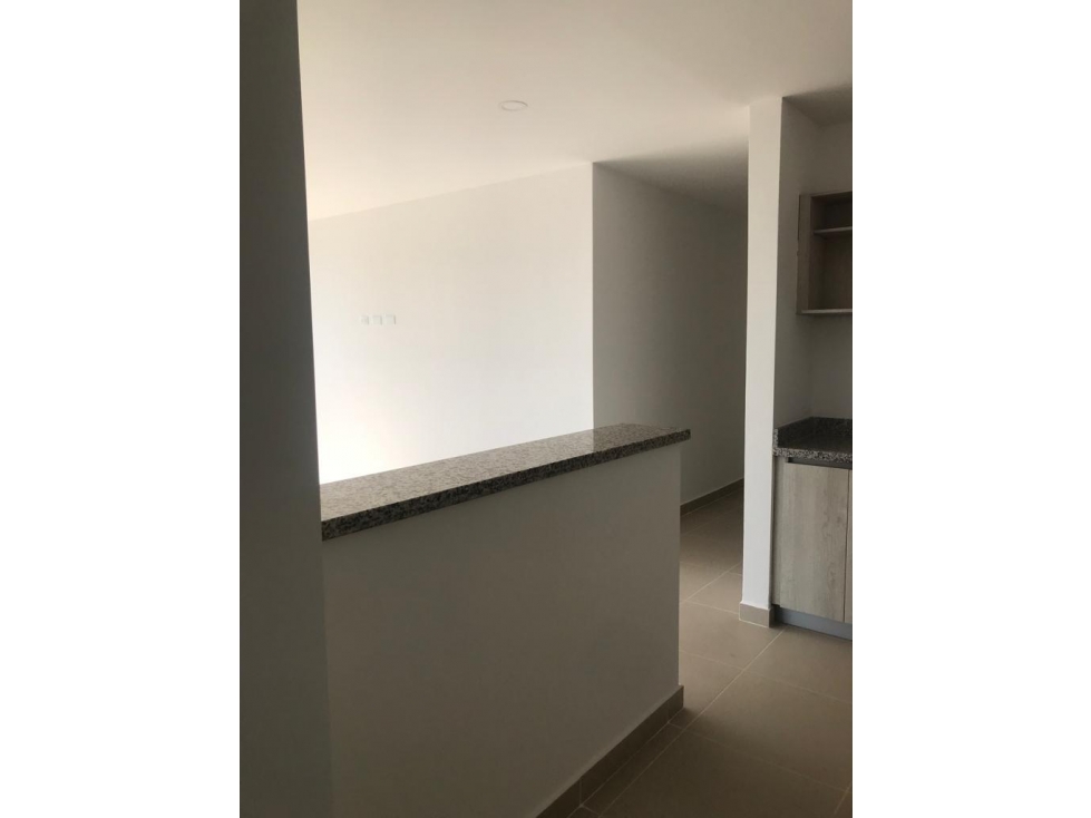 ARRIENDO APARTAMENTO EN MANGA — foto 3