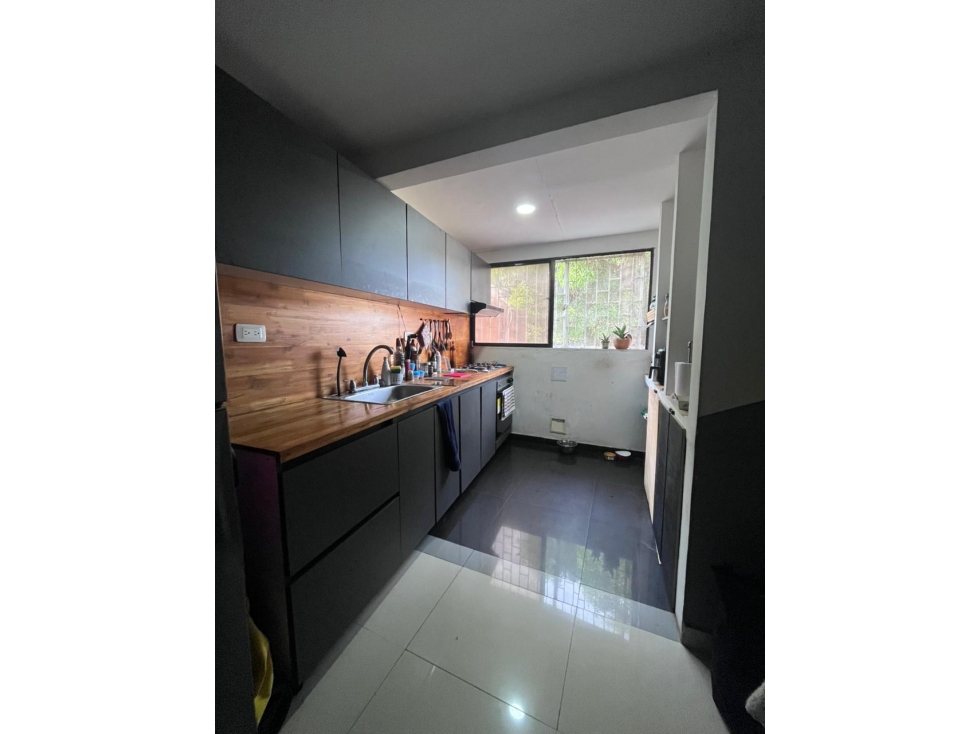 VENDO CASA CRESPO 3 PISOS — foto 4