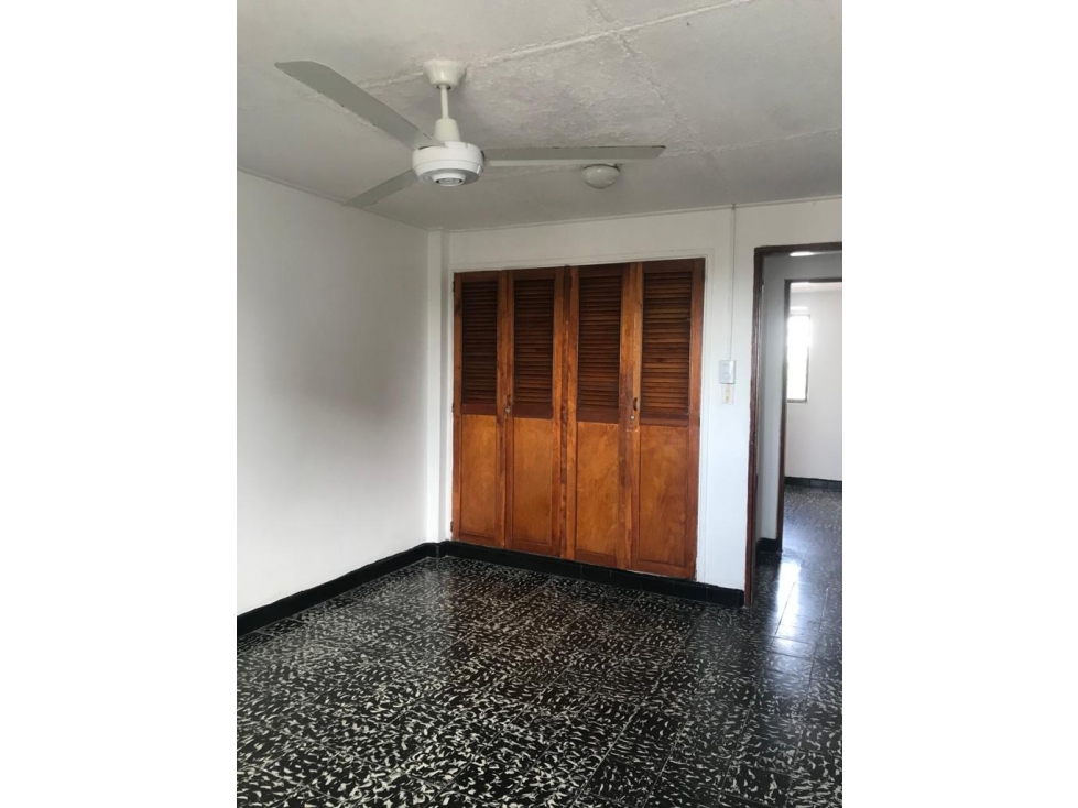 VENDO APARTAMENTO PIE DE LA POPA — foto 5