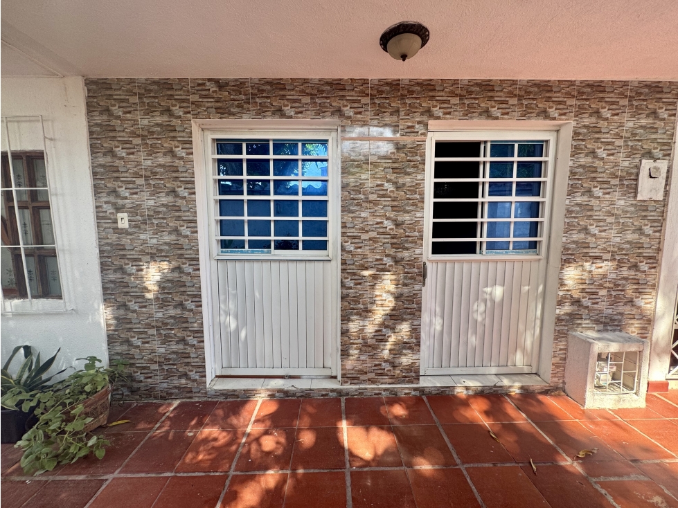VENDO CASA CRESPO URB CERRADA - 1