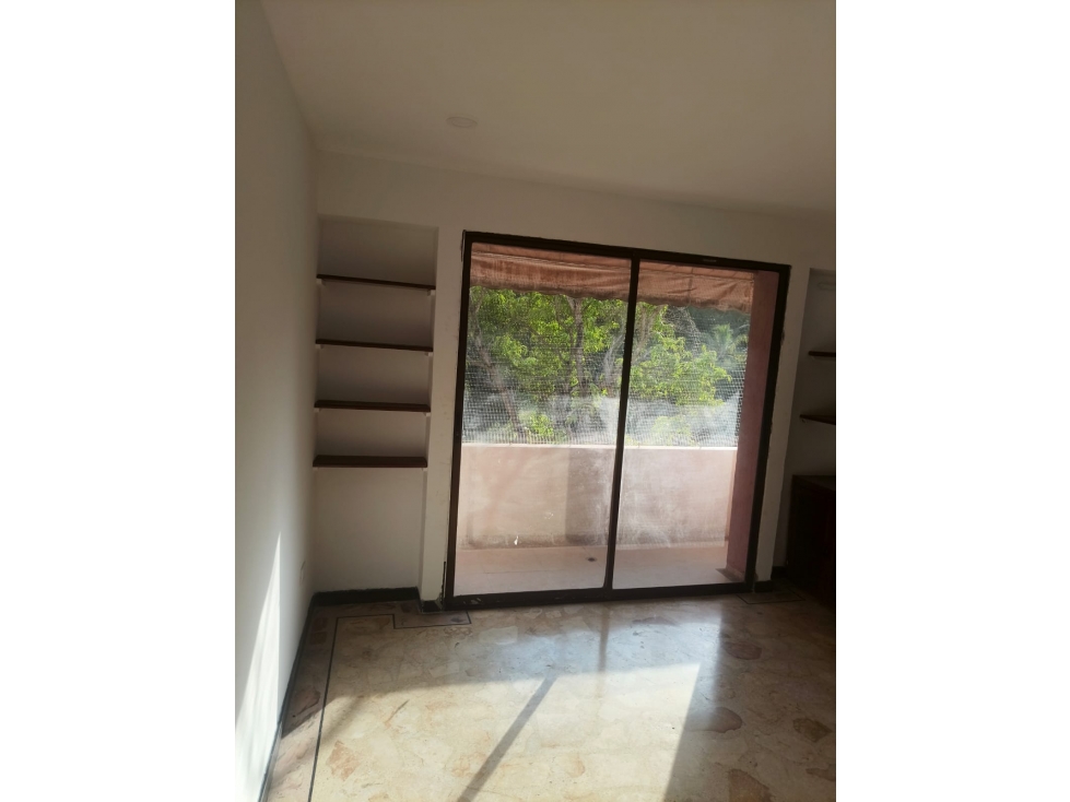 ARRIENDO CASA TRES PLANTAS PIE DE LA POPA CONJ CERRADO — foto 6
