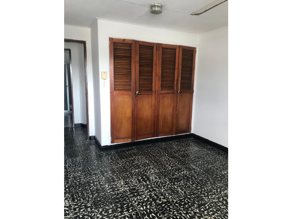 VENDO APARTAMENTO PIE DE LA POPA — foto 4