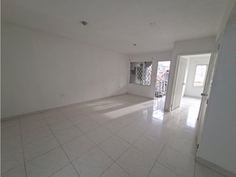 VENDO CASA CRISTOBAL COLON 3 PISOS ML9916642 — foto 3