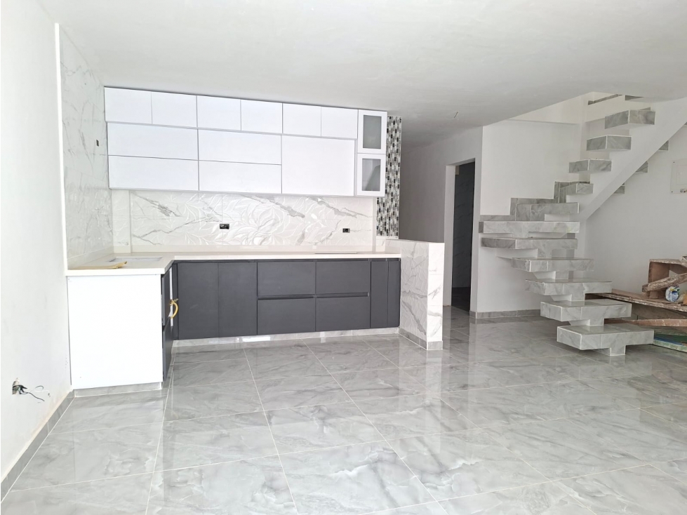VENDO CASA CIUDAD 2000 3 PISOS ML9360789 — foto 3