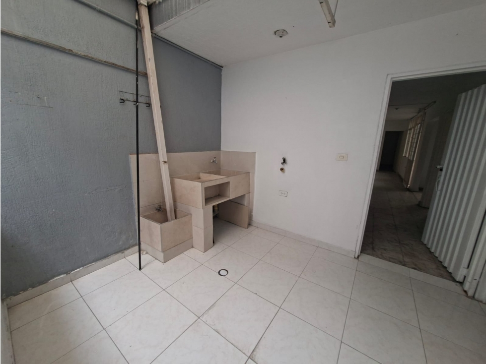 VENDO CASA CRISTOBAL COLON 3 PISOS ML9916642 — foto 6