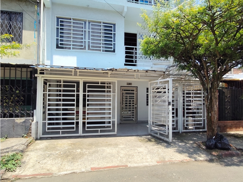 Se vende espectacular casa Multifamiliar en Rep. Israel — foto 3
