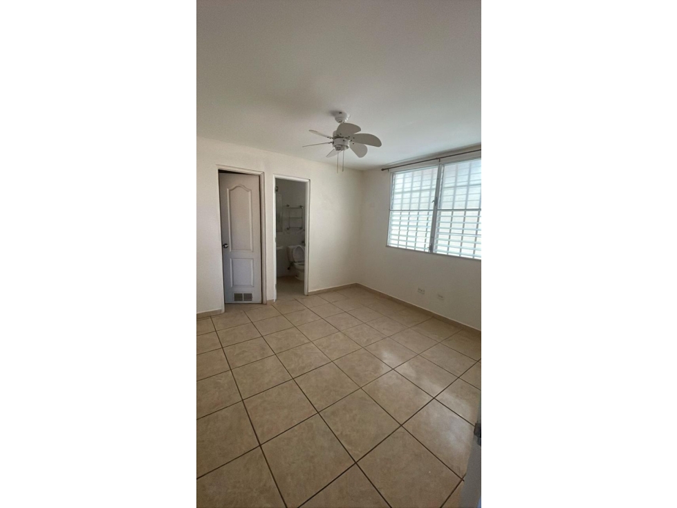 Venta Casa en Brisas del Golf San Miguelito / AR — foto 3