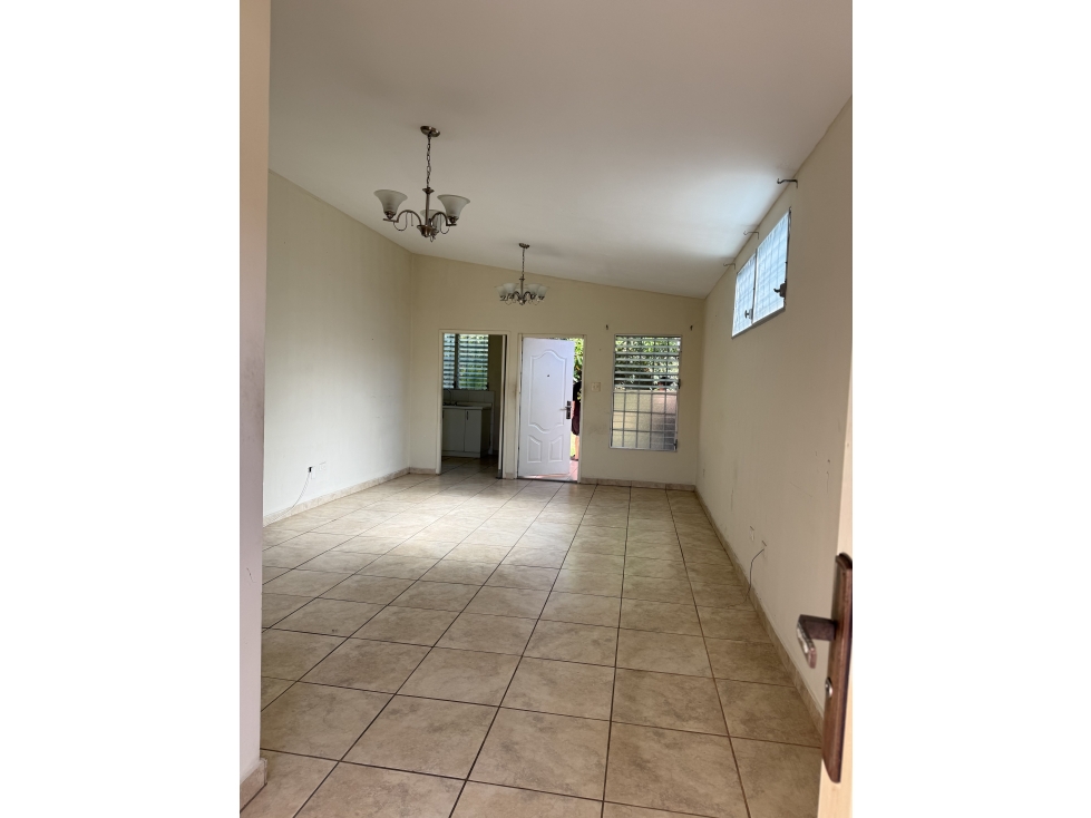 Alquiler Casa Brisas del Golf Arraiján / AR — foto 2