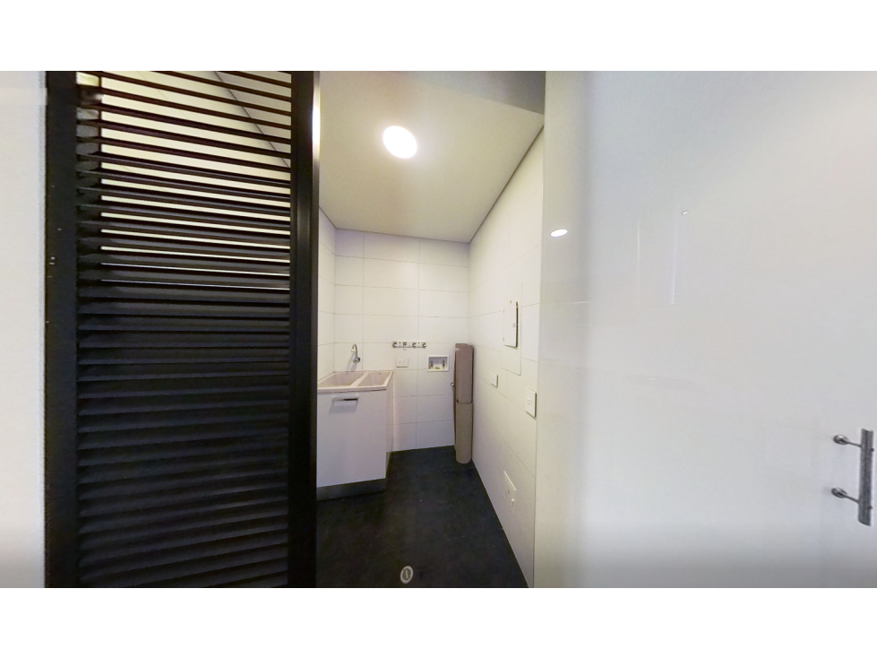 VENTA APARTAESTUDIO CON BALCON RENTANDO SANTA BARBARA BOGOTA — foto 3