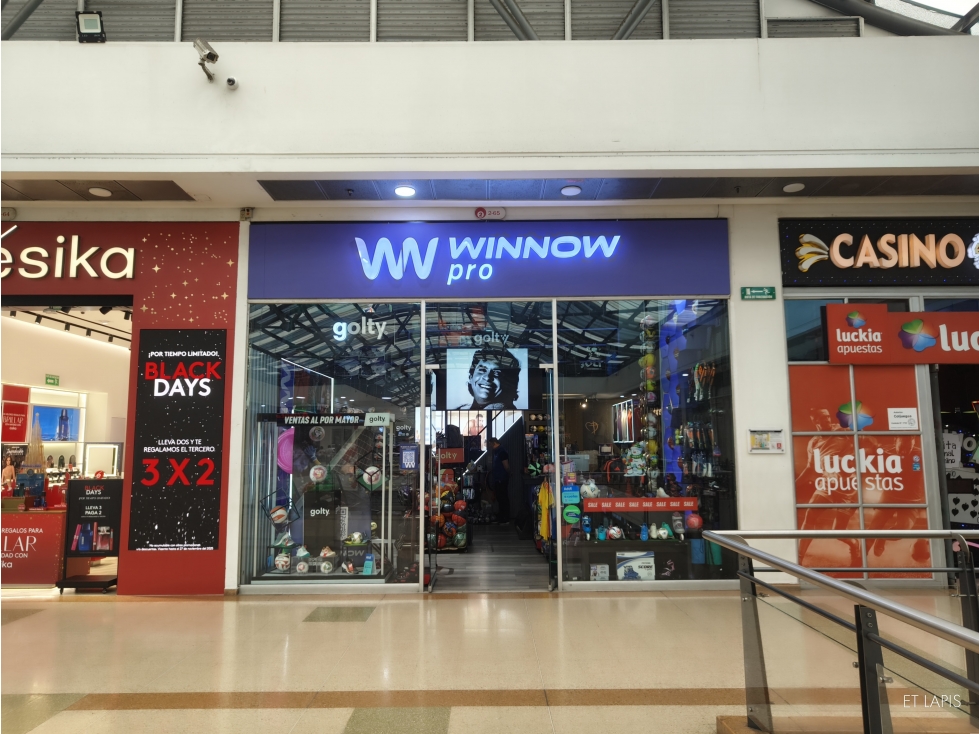 VENTA LOCAL PLAZA IMPERIAL BOGOTA — foto 2