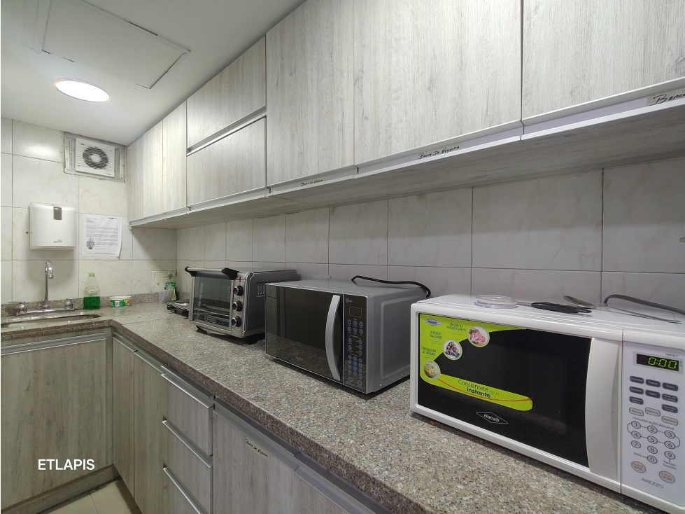 VENTA O ARRIENDO OFICINA ED. UGGI CHAPINERO BOGOTA — foto 3