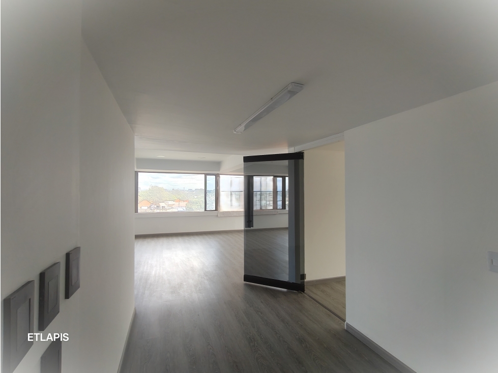 VENTA O ARRIENDO OFICINA ED. UGGI CHAPINERO BOGOTA — foto 4