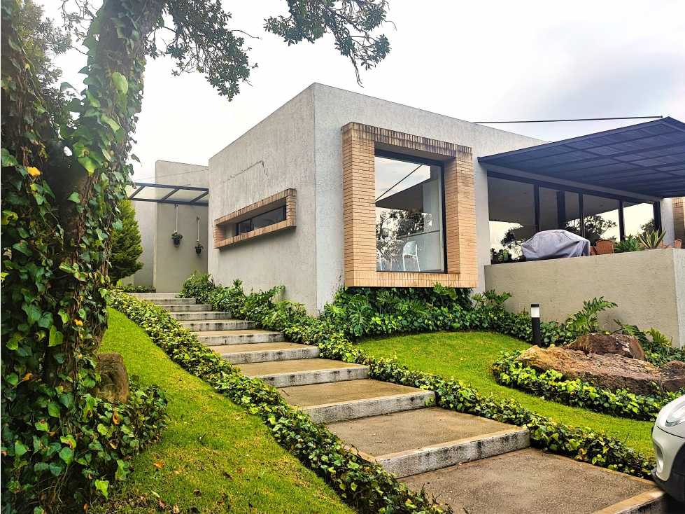 VENTA CASA MACADAMIA DEL RIO LA CALERA CUNDINAMARCA