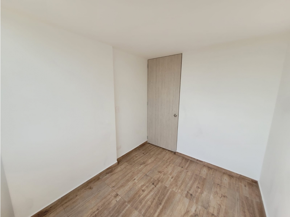 SE VENDE APARTAMENTO EN LA SALIDA PARA MONTENEGRO — foto 6