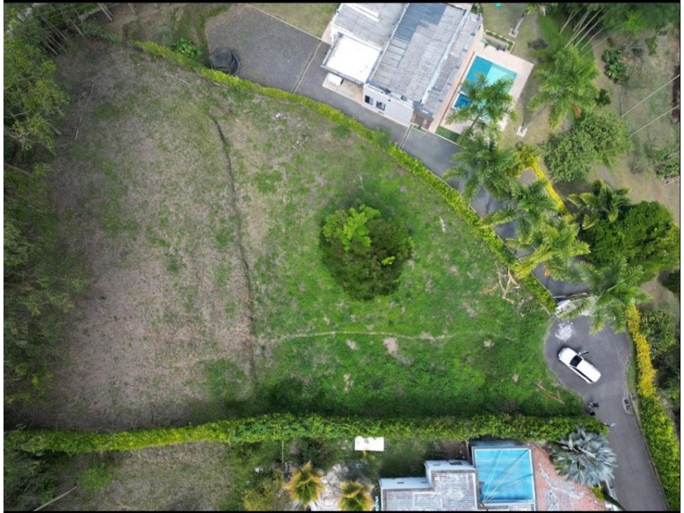 SE VENDE LOTE EN CONDOMINIO PEREIRA, RISARALDA