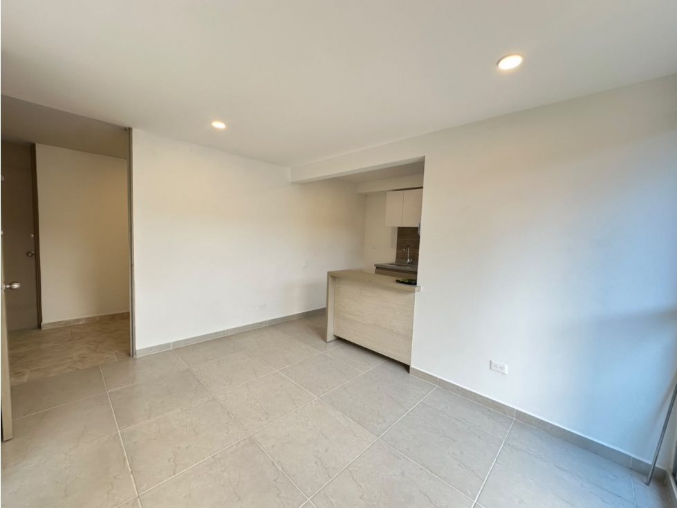 SE ARRIENDA APARTAESTUDIO EN AV LAS PALMAS