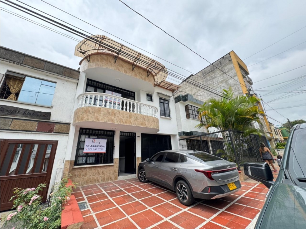 SE ARRIENDA CASA BARRIO GALÁN 250M2 COMERCIAL O FAMILIAR