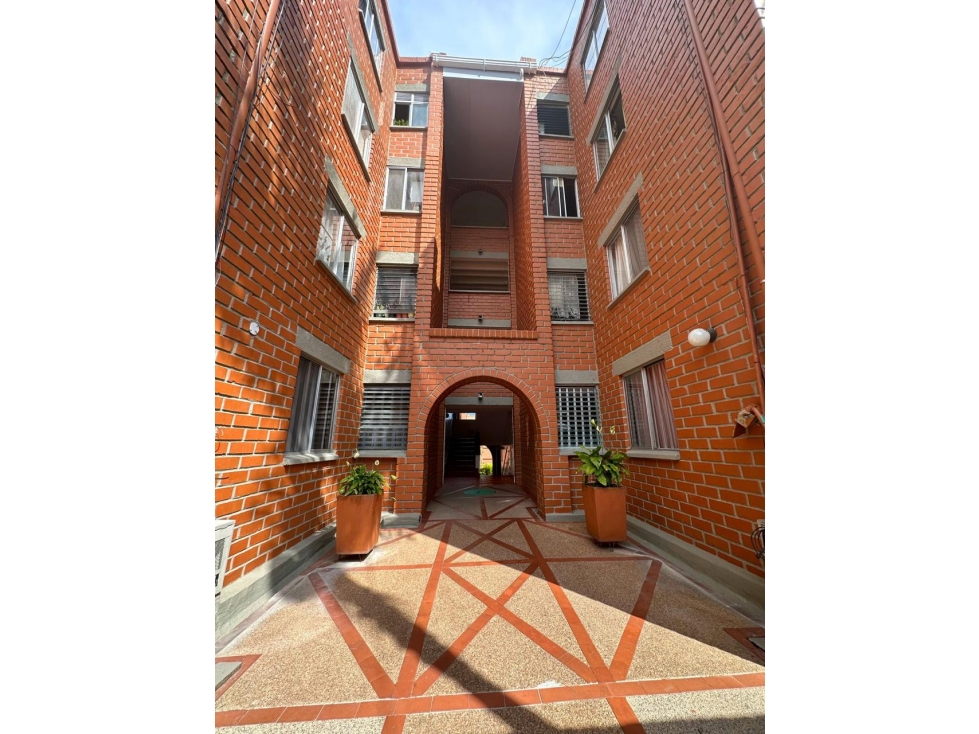 SE VENDE APARTAMENTO SECTOR ALCAZAR NORTE