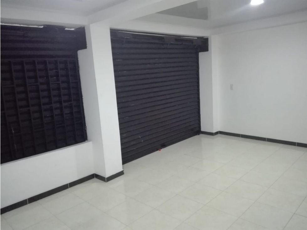 SE VENDE APARTAMENTO CON LOCAL Y PARQUEADERO CALLE 30 - 2