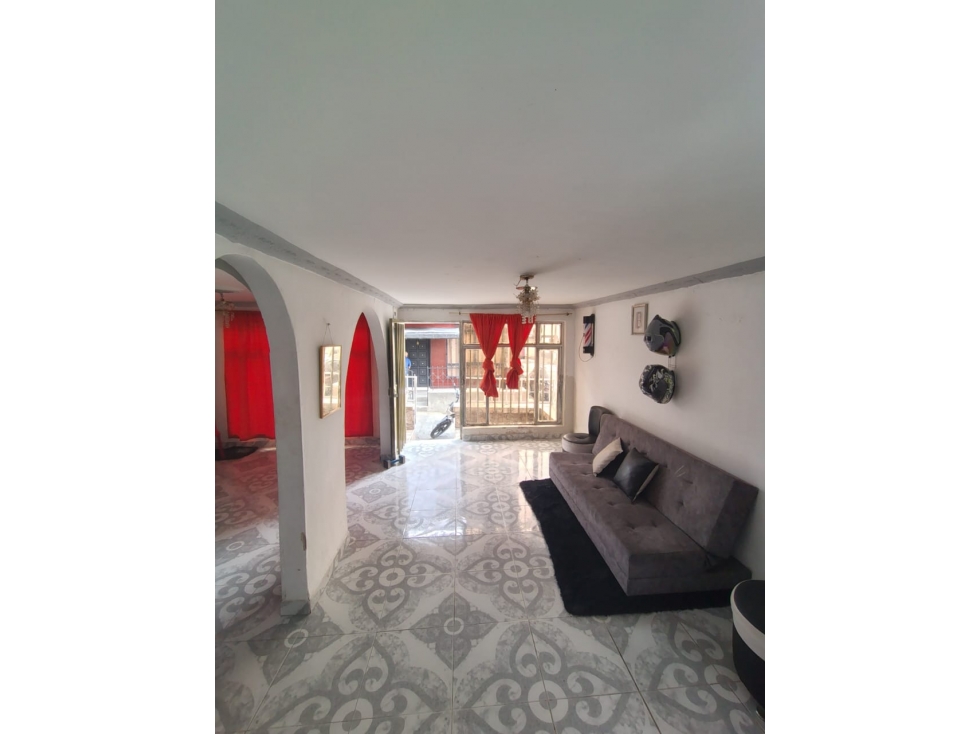 SE VENDE CASA BARRIO 7 DE AGOSTO — foto 2