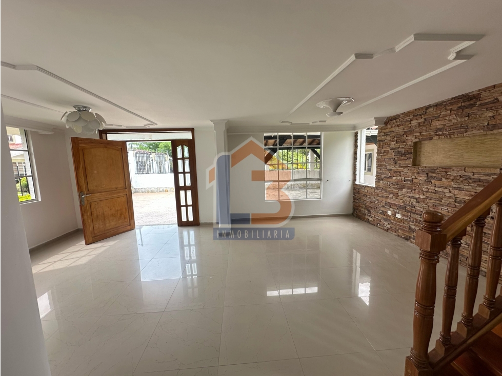 SE VENDE CASA EN CONDOMINIO EN LA AV. 19 NORTE