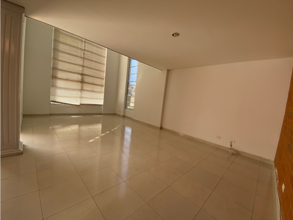 SE VENDE CASA LA VIA ARMENIA LA TEBAIDA — foto 4