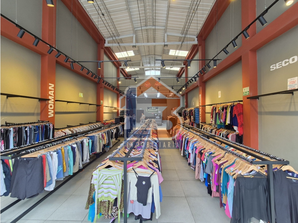 SE VENDE LOCAL COMERCIAL EN EL CENTRO DE ARMENIA