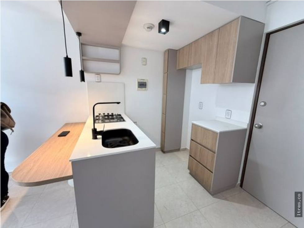 SE VENDE APARTAMENTO CERCA A AV 19 - 3