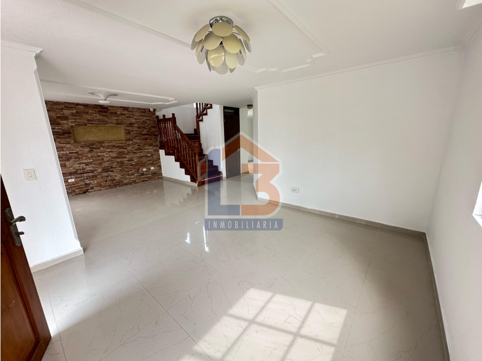 SE VENDE CASA EN CONDOMINIO EN LA AV. 19 NORTE — foto 2