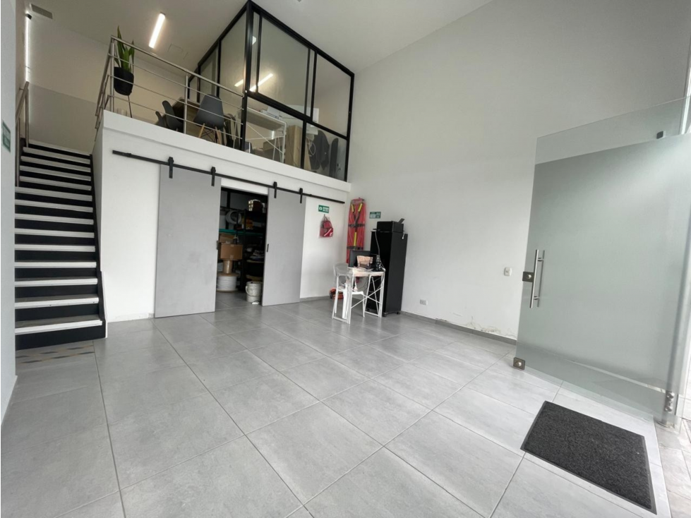 SE VENDE LOCAL EN EL SECTOR AVENIDA 19 NORTE