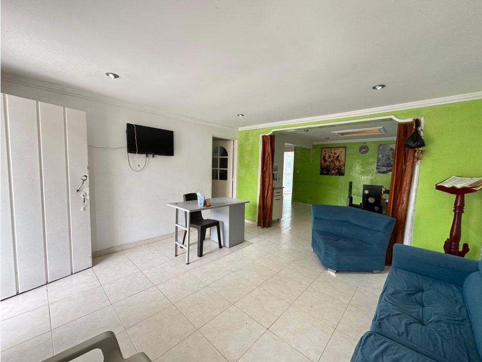 SE VENDE CASA CON DOS APARTAMENTOS VIA CALARCA — foto 2