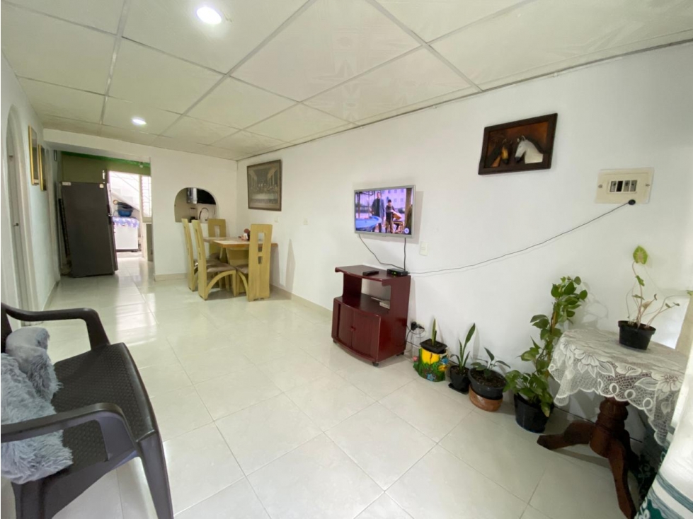 SE VENDE CASA EN EL SECTOR DE BOSQUES DE PINARES