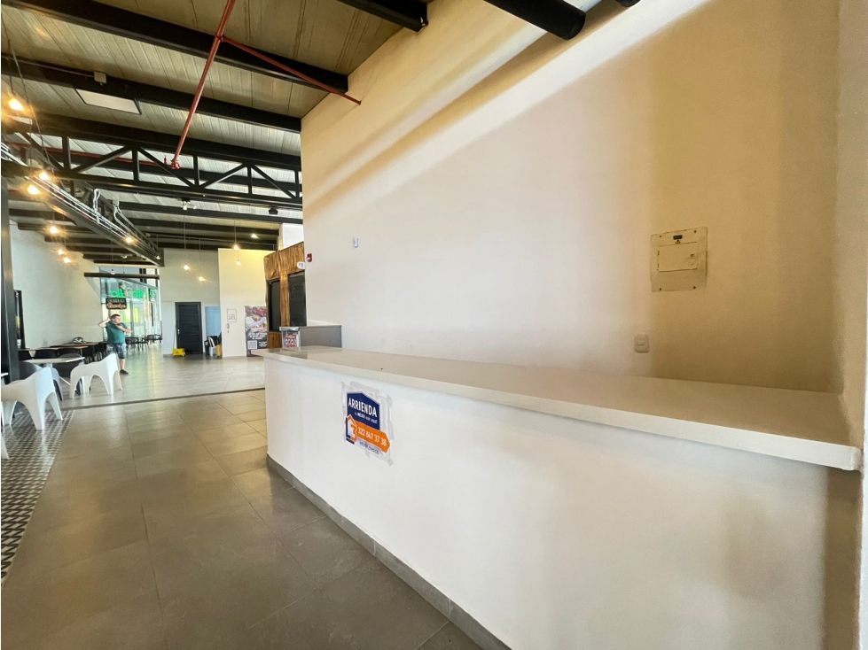 SE VENDE LOCAL / BURBUJA EN MALL AL NORTE DE LA CIUDAD — foto 5