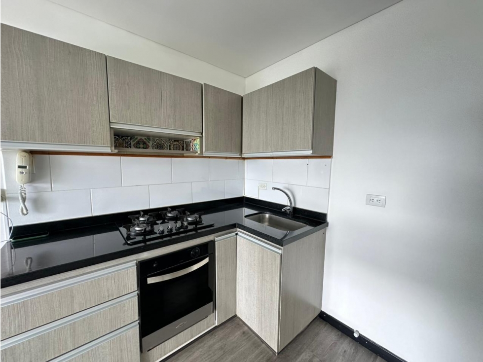 SE VENDE APARTAMENTO EN AV. 19 NORTE — foto 2