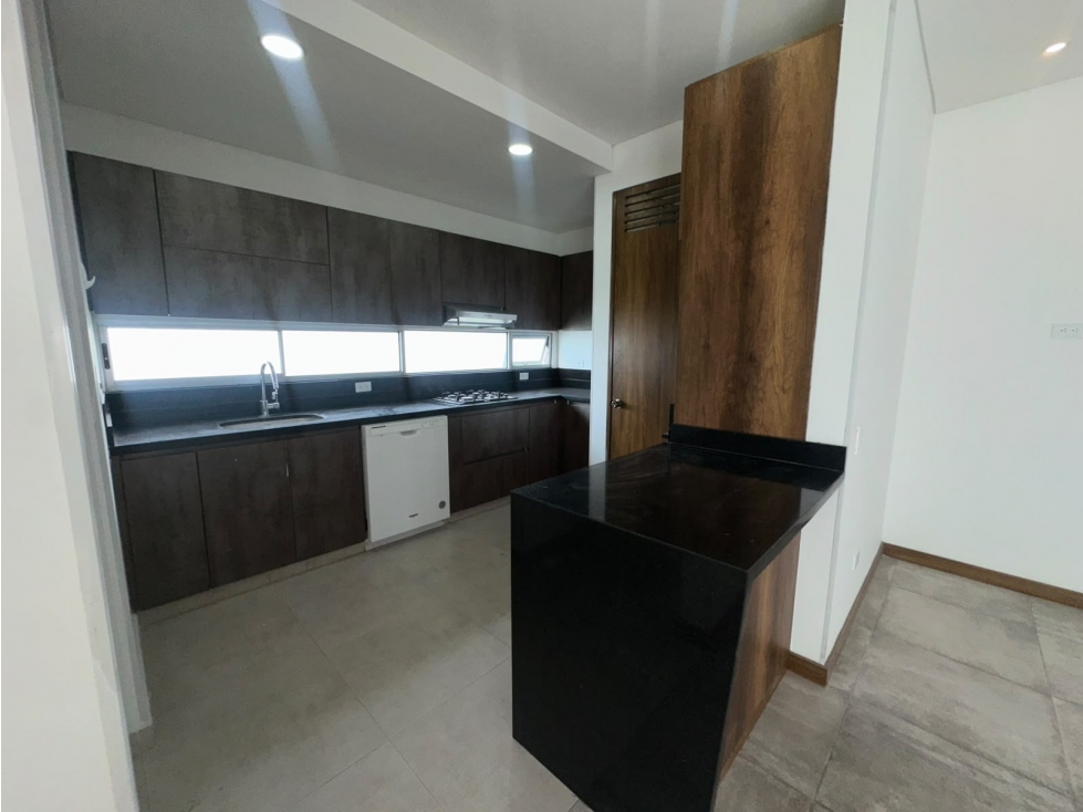 SE ARRIENDA APARTAMENTO SECTOR PROFESIONALES — foto 2