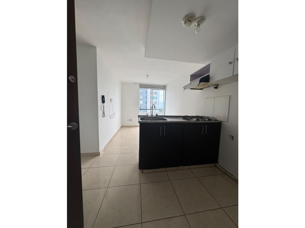 SE ARRIENDA APARTAMENTO INTER PLAZA — foto 2