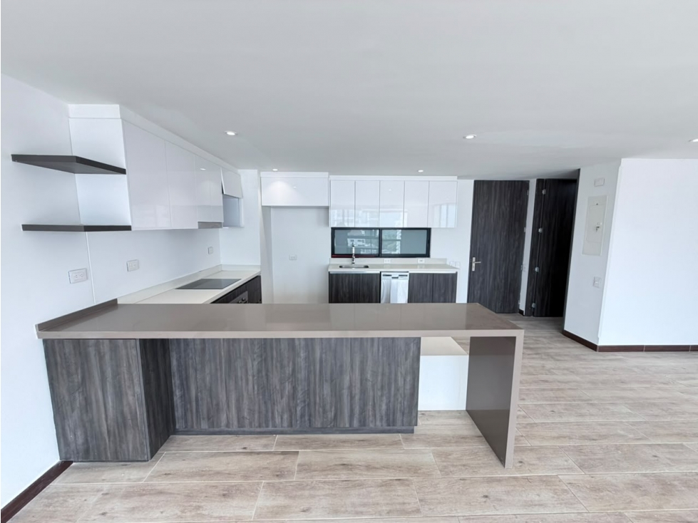 SE VENDE HERMOSO APARTAMENTO LA CASTELLANA — foto 2