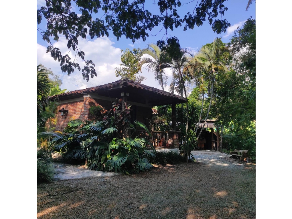 SE VENDE CASA CAMPESTRE EN LA VEREDA MURILLO
