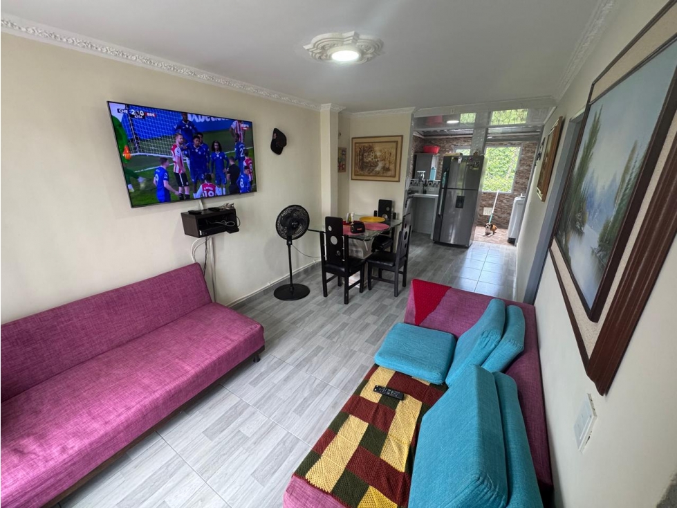 SE VENDE CASA EN CONJUNTO CERRADO — foto 2